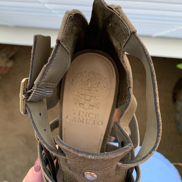 Open-Toed Army Green and Gold Hardware Heels - Picture 4 of 4